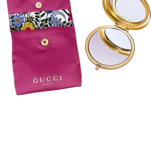 Gucci Flora Compact Mirror with Elegant Design - Picture 4 of 4